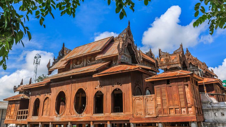 Nga Phe Kyaung Monastery